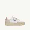 KÖRBE MEDALIST LOW EN CUIR BLANC UND PULVER UND DAIM BEIGE KÖRBE MEDALIST LOW EN CUIR BLANC UND PULVER UND DAIM BEIGE