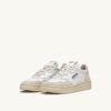KÖRBE MEDALIST LOW EN CUIR BLANC UND PULVER UND DAIM BEIGE KÖRBE MEDALIST LOW EN CUIR BLANC UND PULVER UND DAIM BEIGE
