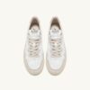 KÖRBE MEDALIST LOW EN CUIR BLANC UND PULVER UND DAIM BEIGE KÖRBE MEDALIST LOW EN CUIR BLANC UND PULVER UND DAIM BEIGE
