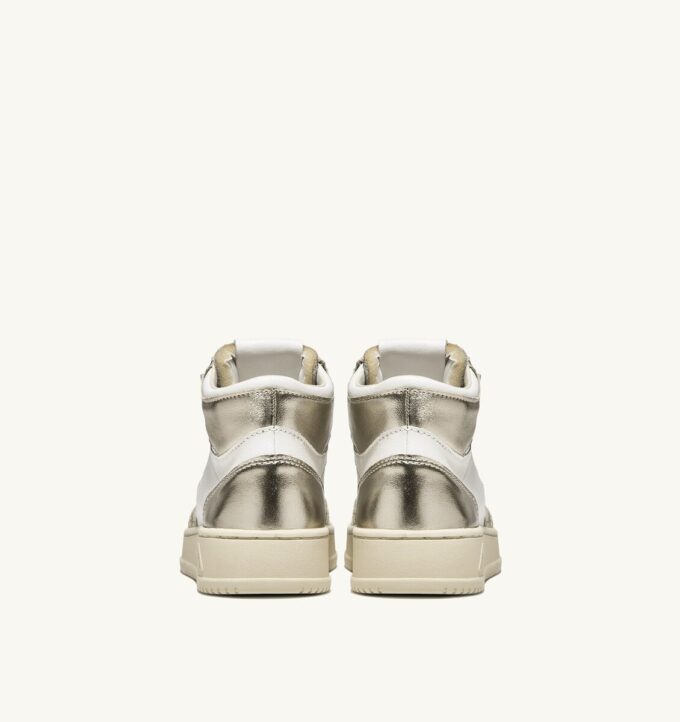 KÖRBE MEDALIST MID BICOLOR EN CUIR BLANC UND PLATINE METALLISE‘ KÖRBE MEDALIST MID BICOLOR EN CUIR BLANC UND PLATINE METALLISE‘