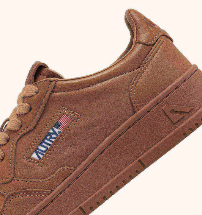 KÖRPER-MEDAILLENGEWINNER NAPPA-SANDSTURM