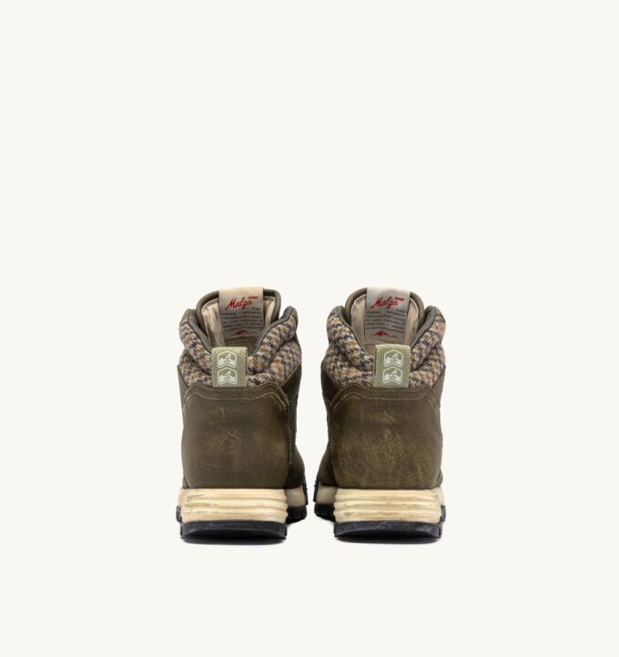 MALGA-STIEFEL AUS NUBUKLEDER UND MESH IN DEN FARBEN HERB UND MOSSTONE
