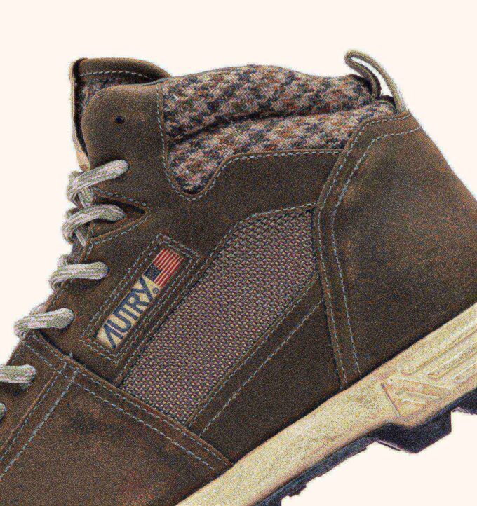 MALGA-STIEFEL AUS NUBUKLEDER UND MESH IN DEN FARBEN HERB UND MOSSTONE