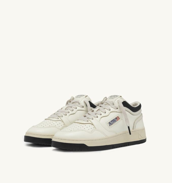 MED-WAY SNEAKER AUS LEDER, FARBE MARSHMALLOW UND SCHWARZ