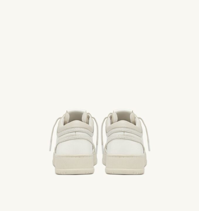 MED-WAY SNEAKER AUS LEDER IN DER FARBE MARSHMALLOW UND WEISS MED-WAY SNEAKER AUS LEDER IN DER FARBE MARSHMALLOW UND WEISS