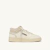 MED-WAY SNEAKER AUS LEDER UND LAMMFELL IN DEN FARBEN WEISS UND MARSHMALLOW
