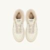MED-WAY SNEAKER AUS LEDER UND LAMMFELL IN DEN FARBEN WEISS UND MARSHMALLOW