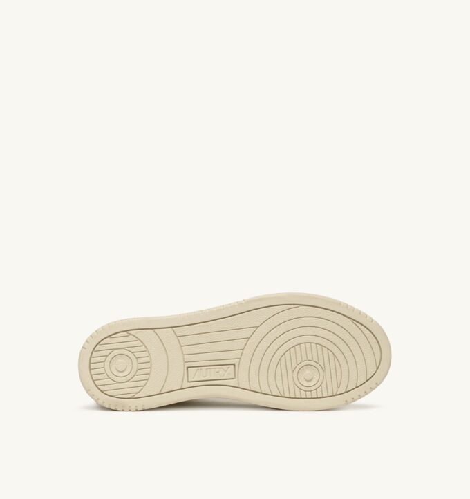 MED-WAY SNEAKER IN LEDERFARBE MARSHMALLOW UND PLATIN MED-WAY SNEAKER IN LEDERFARBE MARSHMALLOW UND PLATIN