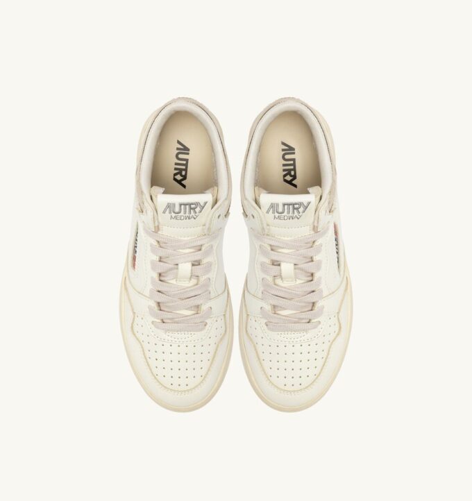 MED-WAY SNEAKER IN LEDERFARBE MARSHMALLOW UND PLATIN MED-WAY SNEAKER IN LEDERFARBE MARSHMALLOW UND PLATIN