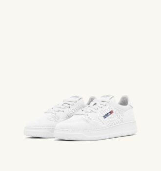 MEDALIST EASEKNIT LOW SNEAKERS IN WEISSEM STRICK