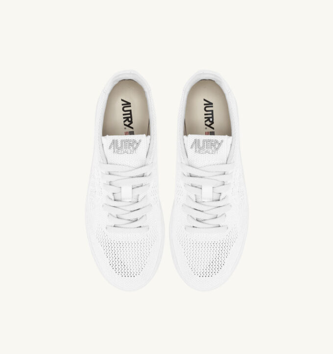 MEDALIST EASEKNIT LOW SNEAKERS IN WEISSEM STRICK
