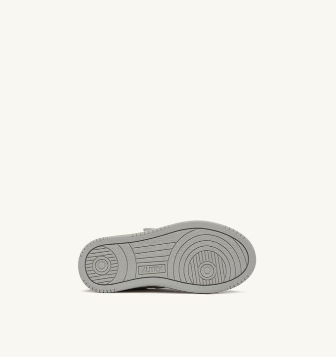 MEDALIST KIDSTRIPES LOW BICOLOR SNEAKERS IN WEISSEM UND HELLGRAUEM LEDER MEDALIST KIDSTRIPES LOW BICOLOR SNEAKERS IN WEISSEM UND HELLGRAUEM LEDER
