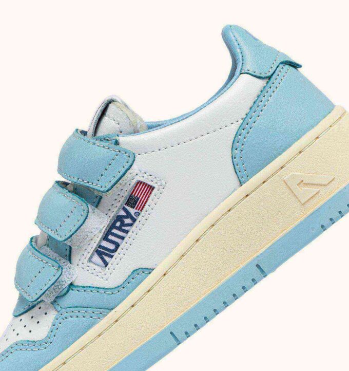 MEDALIST KIDSTRIPES LOW BICOLOR SNEAKERS IN WHITE AND ACQUATIC LEABER MEDALIST KIDSTRIPES LOW BICOLOR SNEAKERS IN WHITE AND ACQUATIC LEABER
