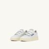 MEDALIST KIDSTRIPES LOW SNEAKERS AUS WEISSEM LEDER MEDALIST KIDSTRIPES LOW SNEAKERS AUS WEISSEM LEDER