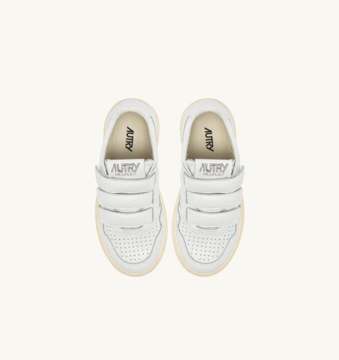 MEDALIST KIDSTRIPES LOW SNEAKERS AUS WEISSEM LEDER MEDALIST KIDSTRIPES LOW SNEAKERS AUS WEISSEM LEDER
