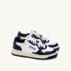 MEDALIST LOW BICOLOR SNEAKER AUS WEISSEM UND BLAUEM LEDER MEDALIST LOW BICOLOR SNEAKER AUS WEISSEM UND BLAUEM LEDER