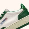 MEDALIST LOW BICOLOR SNEAKER AUS WEISSEM UND GRÜNEM LEDER