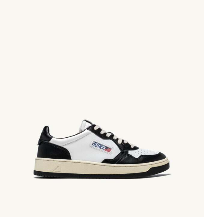 MEDALIST LOW BICOLOR SNEAKER AUS WEISSEM UND SCHWARZEM LEDER MEDALIST LOW BICOLOR SNEAKER AUS WEISSEM UND SCHWARZEM LEDER