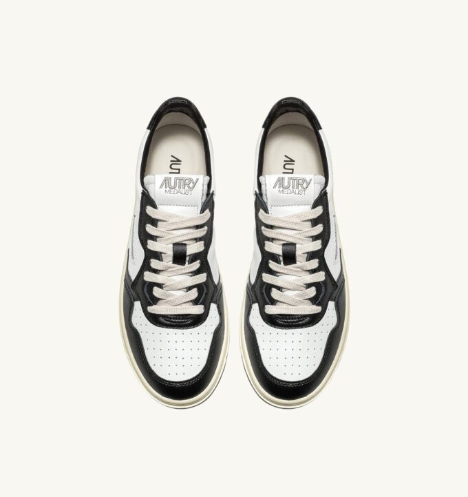 MEDALIST LOW BICOLOR SNEAKER AUS WEISSEM UND SCHWARZEM LEDER MEDALIST LOW BICOLOR SNEAKER AUS WEISSEM UND SCHWARZEM LEDER