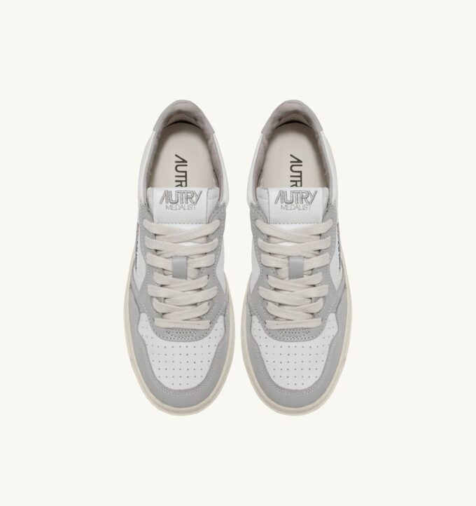 MEDALIST LOW BICOLOR SNEAKER IN WEISS UND DAPOR LEDER MEDALIST LOW BICOLOR SNEAKER IN WEISS UND DAPOR LEDER