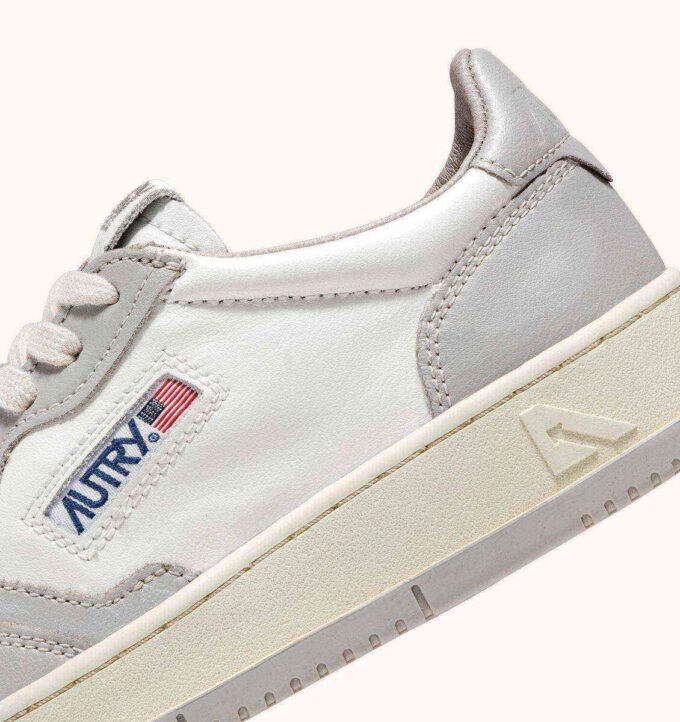 MEDALIST LOW BICOLOR SNEAKER IN WEISS UND DAPOR LEDER MEDALIST LOW BICOLOR SNEAKER IN WEISS UND DAPOR LEDER