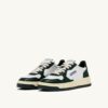 MEDALIST LOW BICOLOR SNEAKER IN WEISS UND MOUNTAIN LEDER MEDALIST LOW BICOLOR SNEAKER IN WEISS UND MOUNTAIN LEDER