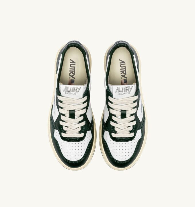 MEDALIST LOW BICOLOR SNEAKER IN WEISS UND MOUNTAIN LEDER MEDALIST LOW BICOLOR SNEAKER IN WEISS UND MOUNTAIN LEDER