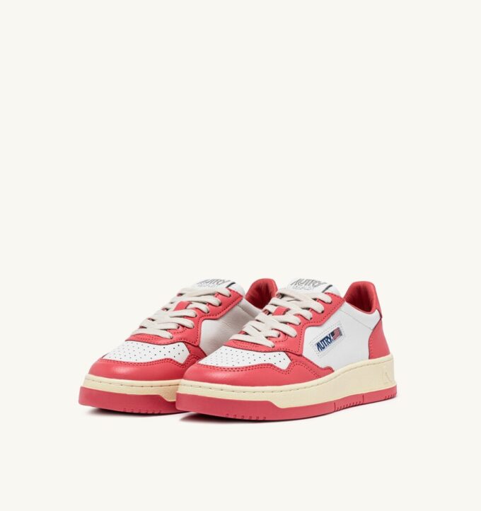 MEDALIST LOW BICOLOR SNEAKER IN WEISSEM UND TEAROSE LEDER MEDALIST LOW BICOLOR SNEAKER IN WEISSEM UND TEAROSE LEDER