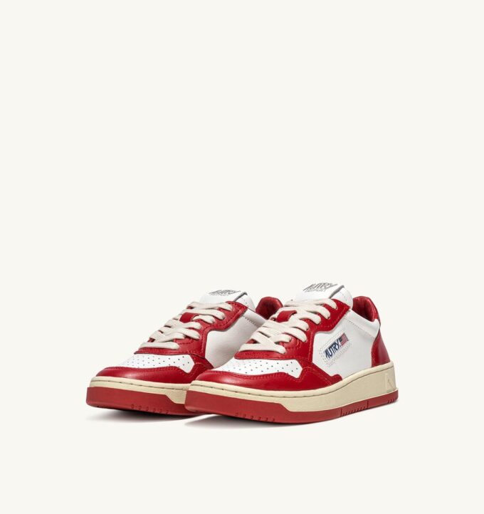 MEDALIST LOW BICOLOR SNEAKERS IN WEISSEM UND ROTEM LEDER MEDALIST LOW BICOLOR SNEAKERS IN WEISSEM UND ROTEM LEDER