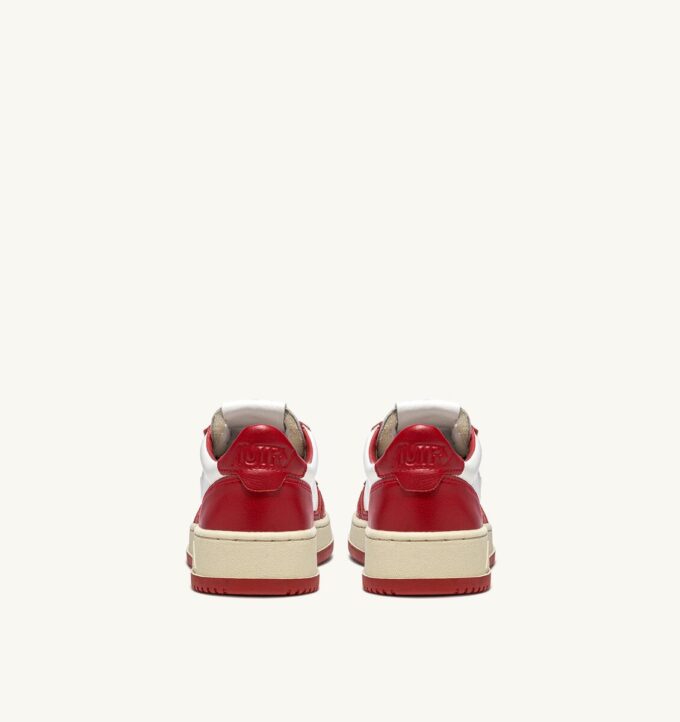 MEDALIST LOW BICOLOR SNEAKERS IN WEISSEM UND ROTEM LEDER MEDALIST LOW BICOLOR SNEAKERS IN WEISSEM UND ROTEM LEDER