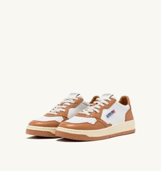 MEDALIST LOW BICOLOR SNEAKERS IN WEISSEM UND SAND STORM LEDER