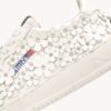 MEDALIST LOW ‚BLOOMING‘ SNEAKER AUS LACKLEDER, FARBE WEISS MEDALIST LOW ‚BLOOMING‘ SNEAKER AUS LACKLEDER, FARBE WEISS