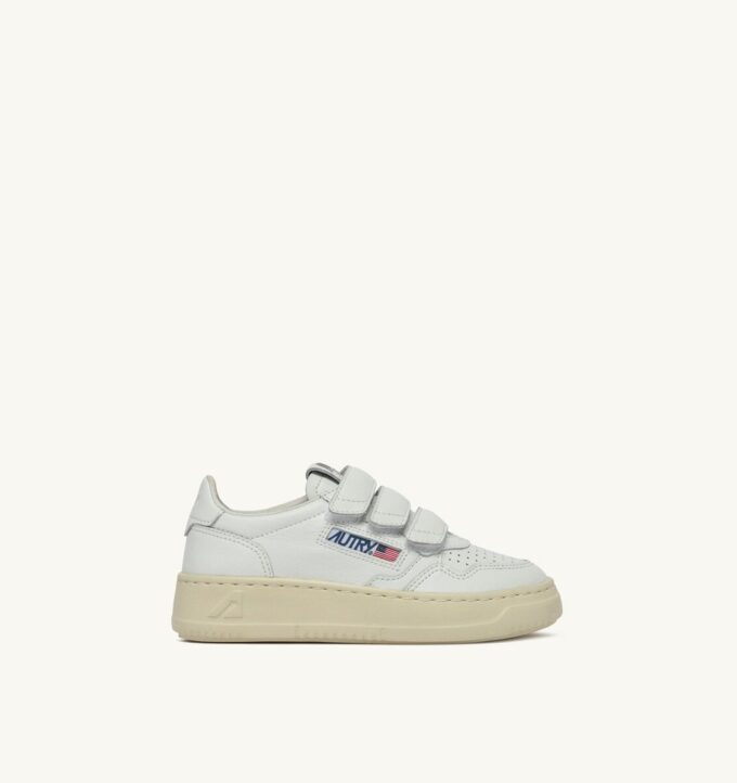 MEDALIST LOW KIDSTRIPES SNEAKER AUS LEDER, FARBE WEISS