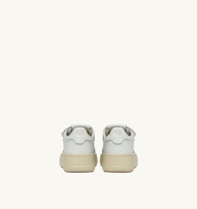 MEDALIST LOW KIDSTRIPES SNEAKER AUS LEDER, FARBE WEISS