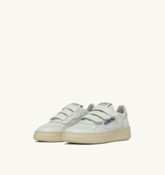 MEDALIST LOW KIDSTRIPES SNEAKER AUS LEDER, FARBE WEISS UND GLITZER