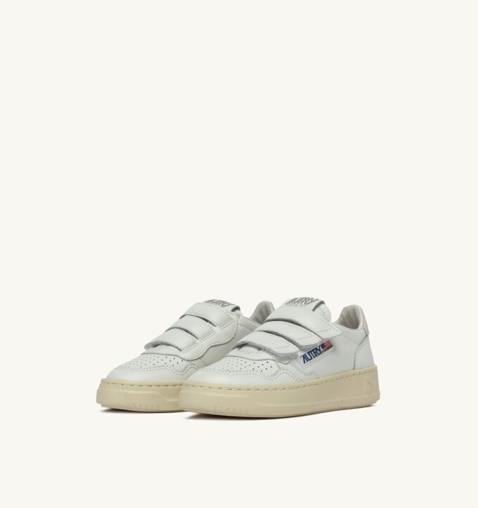 MEDALIST LOW KIDSTRIPES SNEAKER AUS LEDER, FARBE WEISS UND GLITZER MEDALIST LOW KIDSTRIPES SNEAKER AUS LEDER, FARBE WEISS UND GLITZER