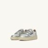 MEDALIST LOW KIDSTRIPES SNEAKER ZWEIFARBIG IN LEDERFARBE WEISS UND SILBER MEDALIST LOW KIDSTRIPES SNEAKER ZWEIFARBIG IN LEDERFARBE WEISS UND SILBER