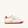 MEDALIST LOW ‚MAISON KITSUNÉ‘ SNEAKER AUS WEISSEM UND TONROTEM LEDER
