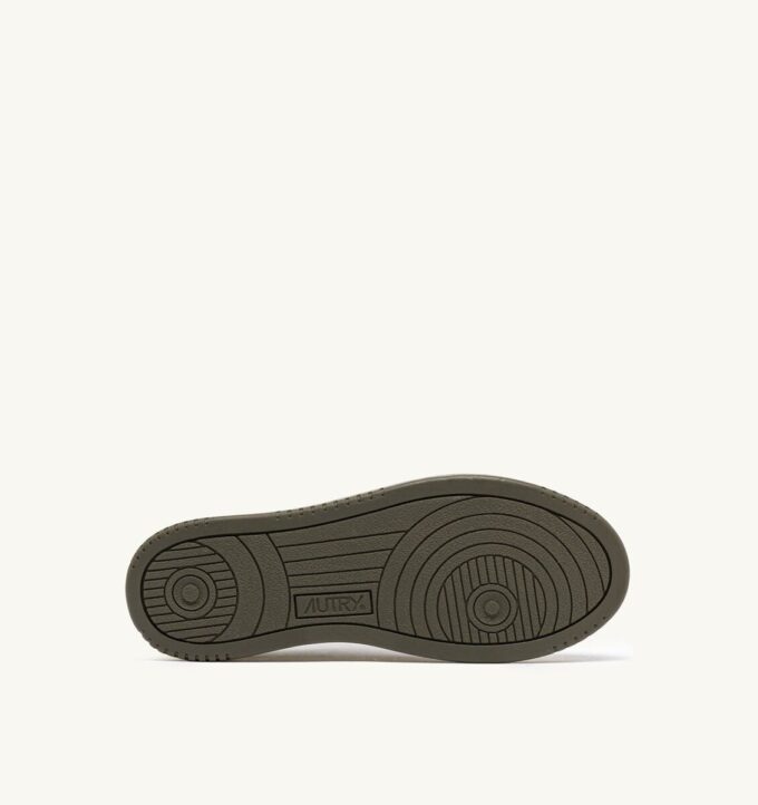 MEDALIST LOW SNEAKER AUS LEDER, FARBE WEISS UND COVERT GRÜN MIT SCHRIFTZUG MEDALIST LOW SNEAKER AUS LEDER, FARBE WEISS UND COVERT GRÜN MIT SCHRIFTZUG