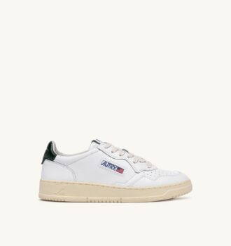 MEDALIST LOW SNEAKER AUS LEDER UND MOUNTAIN WHITE