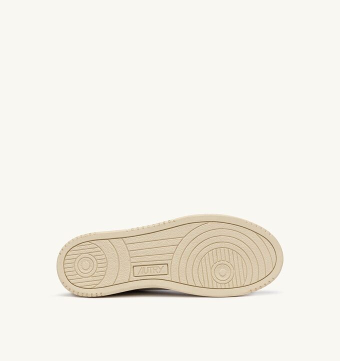 MEDALIST LOW SNEAKER AUS LEDER UND MOUNTAIN WHITE