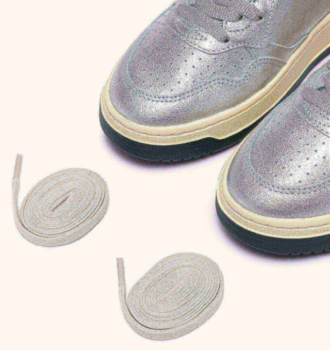 MEDALIST LOW SNEAKER AUS SILBER- UND FLASCHENMETAILLIERTEM LEDER MEDALIST LOW SNEAKER AUS SILBER- UND FLASCHENMETAILLIERTEM LEDER