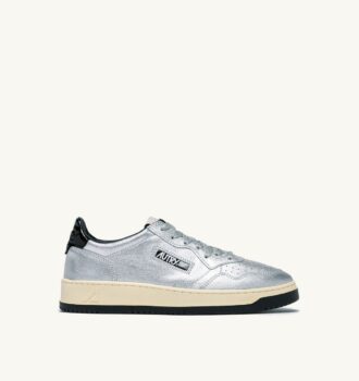 MEDALIST LOW SNEAKER AUS SILBER- UND SCHWARZ METALISIERTEM LEDER