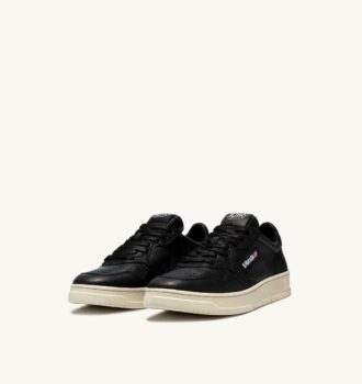 MEDALIST LOW SNEAKER AUS SUPERWEICHEM SCHWARZEM NAPPA