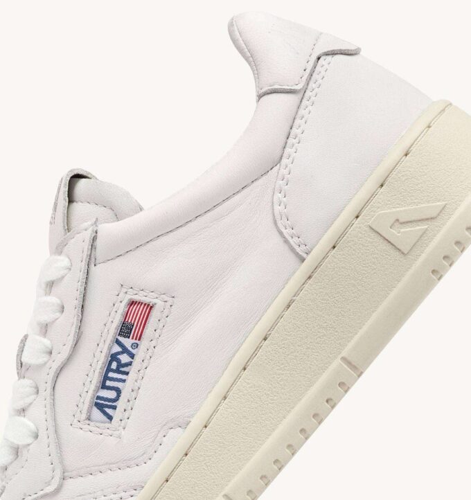 MEDALIST LOW SNEAKER AUS SUPERWEICHEM WEISSEM NAPPA MEDALIST LOW SNEAKER AUS SUPERWEICHEM WEISSEM NAPPA