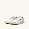 MEDALIST LOW SNEAKER AUS WEISSEM LEDER