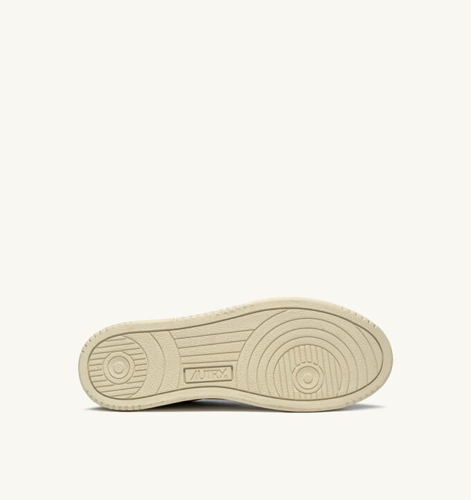 MEDALIST LOW SNEAKER AUS WEISSEM LEDER