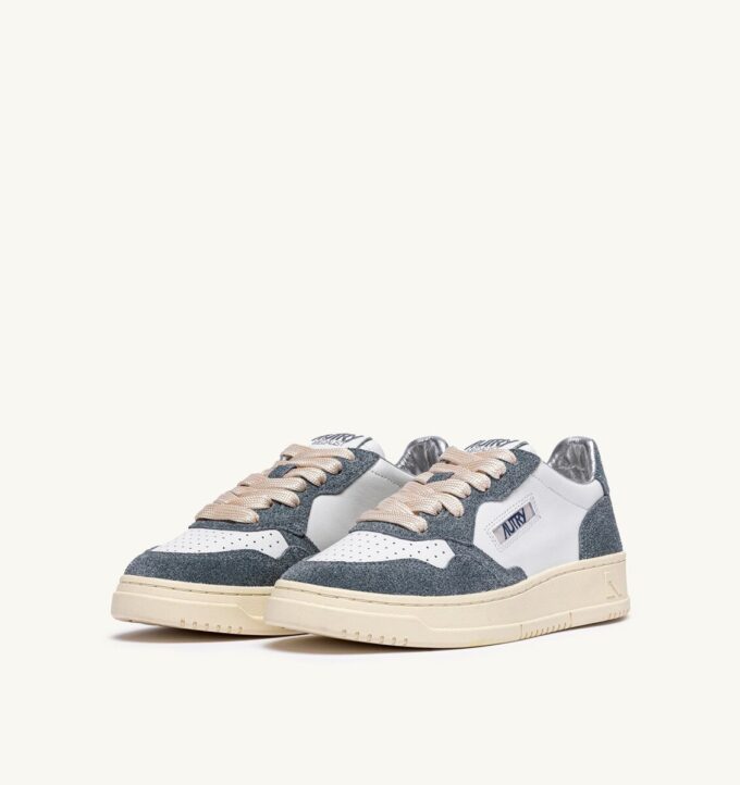 MEDALIST LOW SNEAKER AUS WEISSEM LEDER UND ASH GLITTER MEDALIST LOW SNEAKER AUS WEISSEM LEDER UND ASH GLITTER