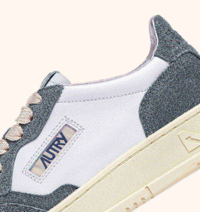 MEDALIST LOW SNEAKER AUS WEISSEM LEDER UND ASH GLITTER MEDALIST LOW SNEAKER AUS WEISSEM LEDER UND ASH GLITTER