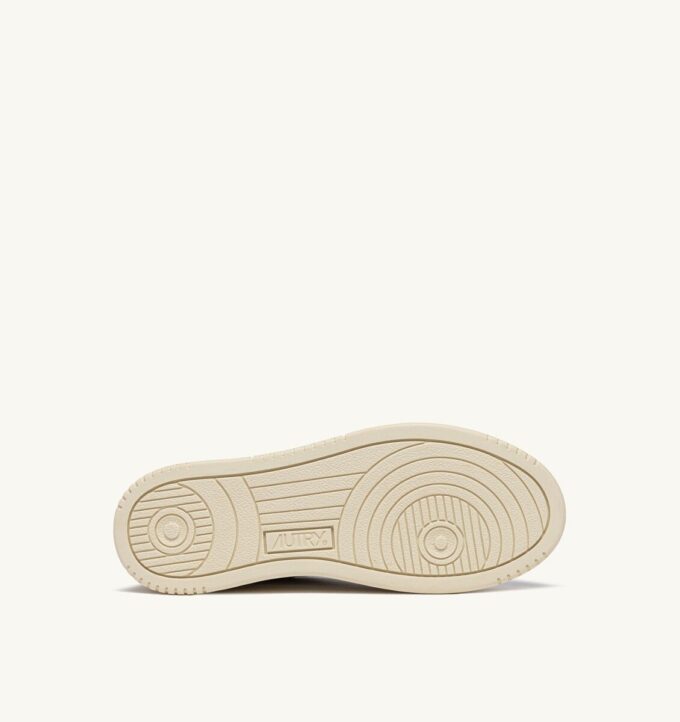 MEDALIST LOW SNEAKER AUS WEISSEM LEDER UND TIDAL-SCHAUMSTOFF MEDALIST LOW SNEAKER AUS WEISSEM LEDER UND TIDAL-SCHAUMSTOFF